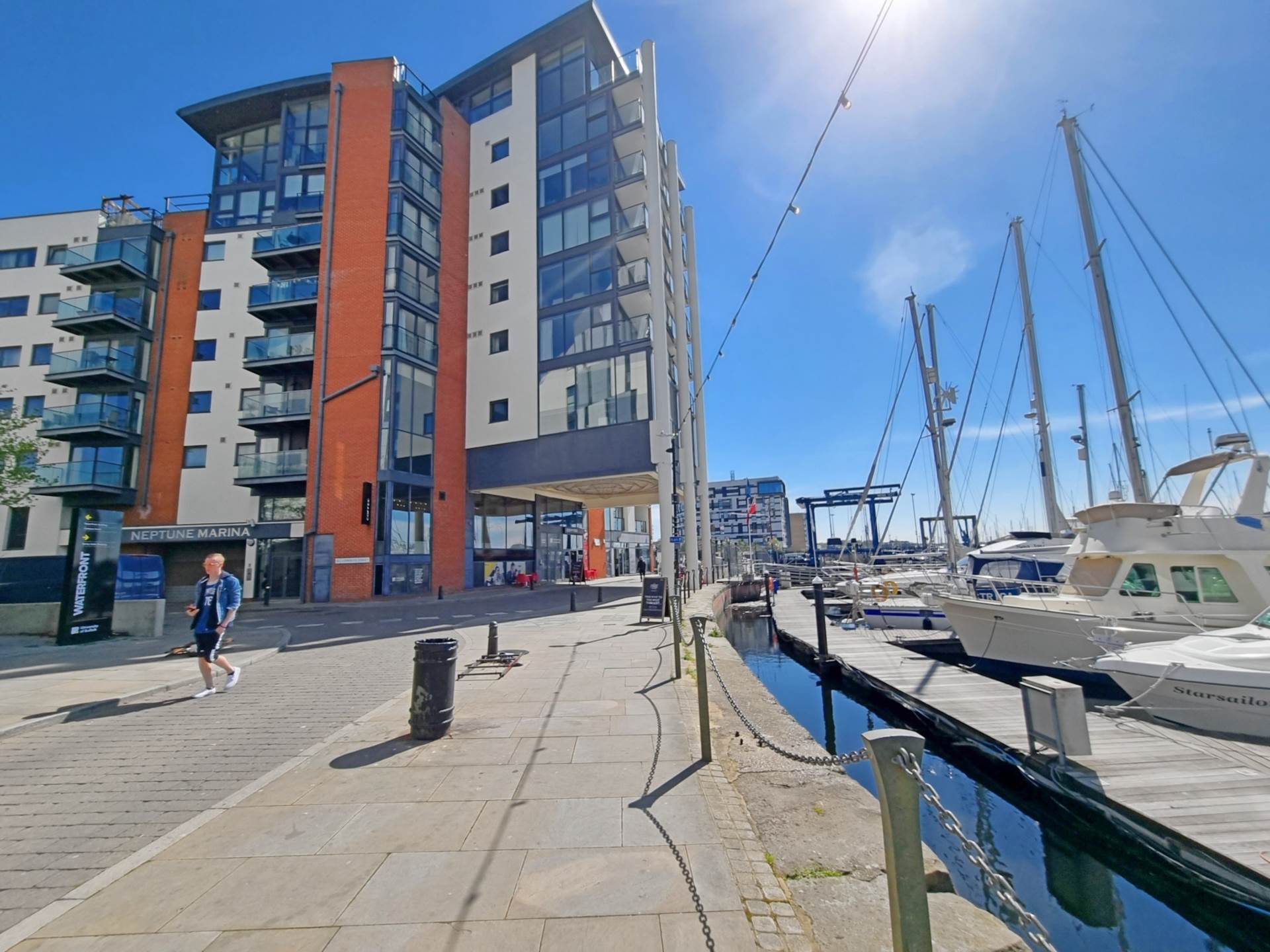 Two Bedroom Apartment For Sale-Neptune Marina, Ipswich, Suffolk